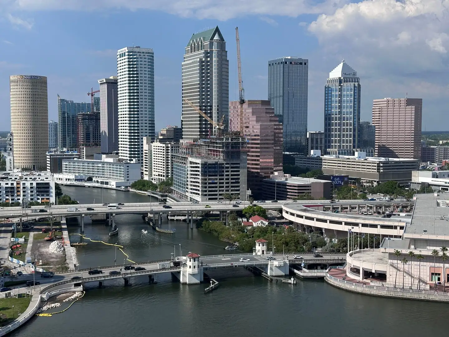 An aerial view of downtown Tampa with the river running through it.
